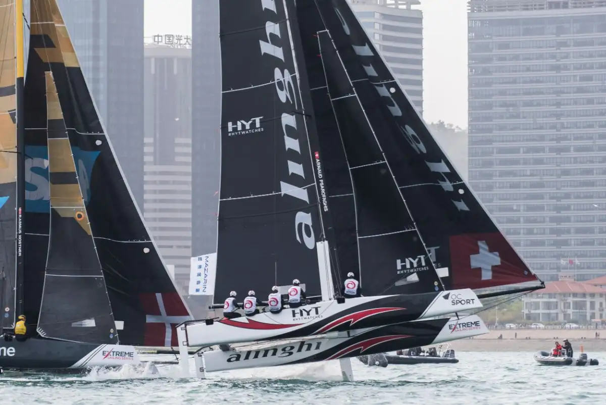 Alinghi gana en China y lidera las Extreme Sailing Series tras dos actos disputados.
