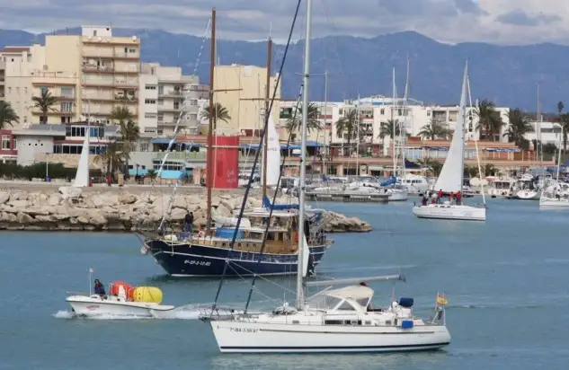 Desde las excelente instalaciones de Marina Benicarló comenzará la versión sur de la Regata Nocturna Metromar... •Todo preparado en las marinas deportivas de Cambrils, L’Ampolla y Benicarló a una semana para que se celebre la Regata Nocturna Metromar