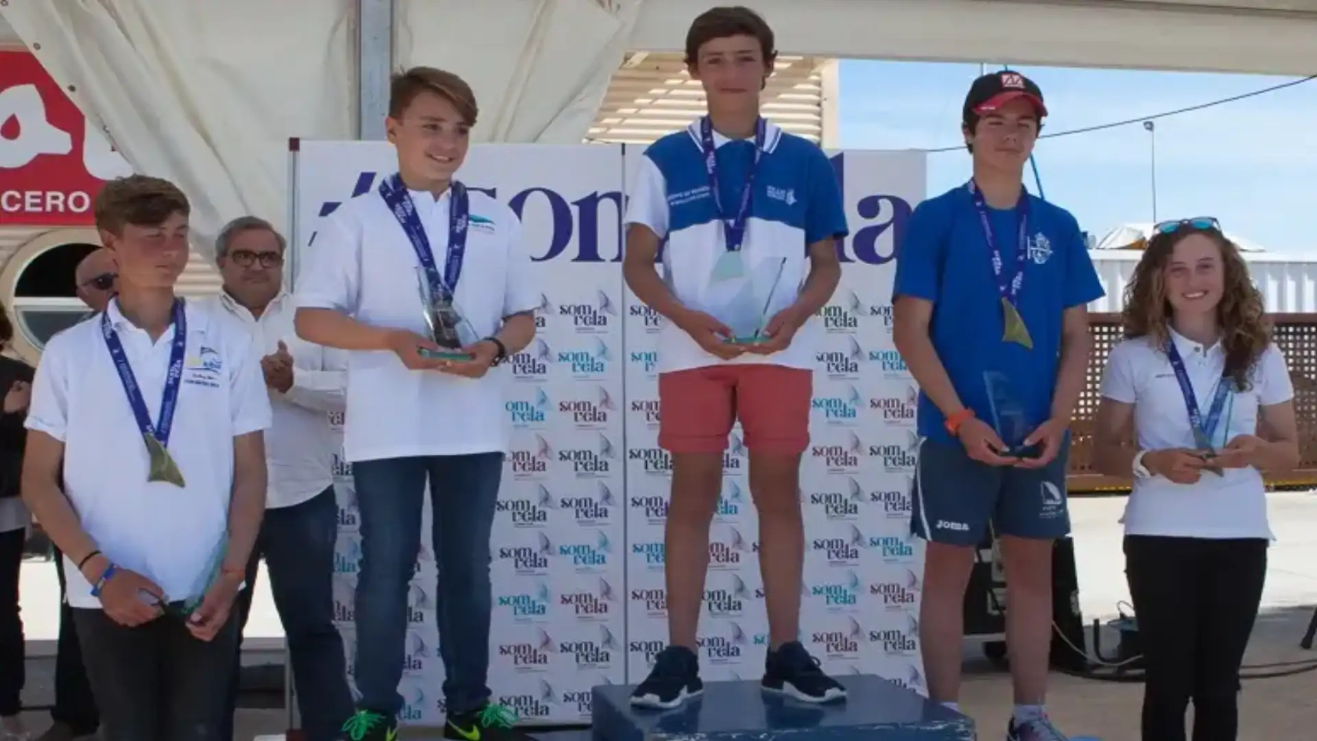 Torrevieja and Santa Pola are distributed the oars in the Autonomous Valencian of Optimist