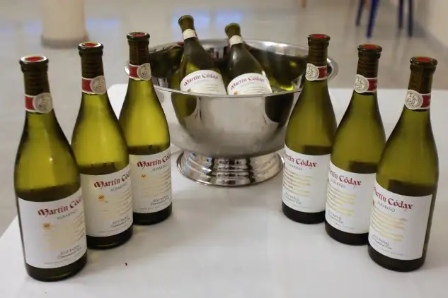 ... y regada con Albariño Martín Códax