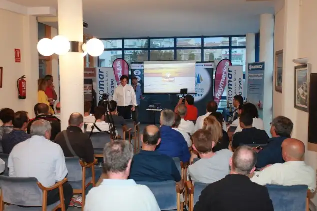 Gran ambiente en la presentación de la nueva aplicación Easy Port