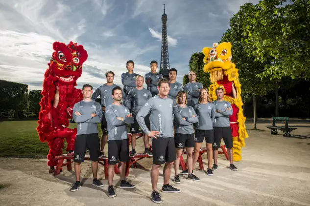La tripulación el equipo franco-chino Dongfeng Racing Team se presentó en París.