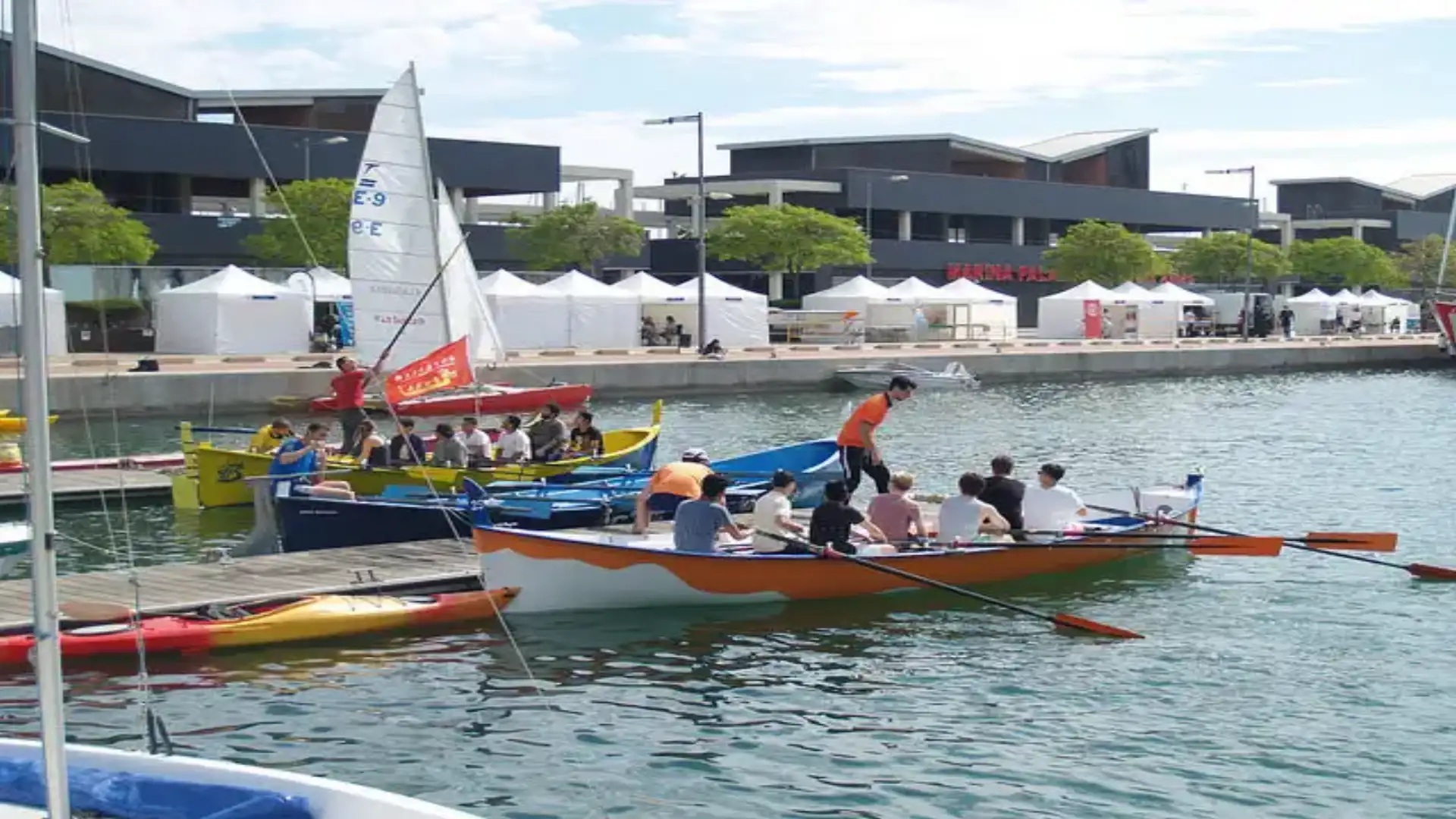 Port Badalona: "Inicia 't, la Fira de la Nàutica i els seus officis" with 60 exhibitors