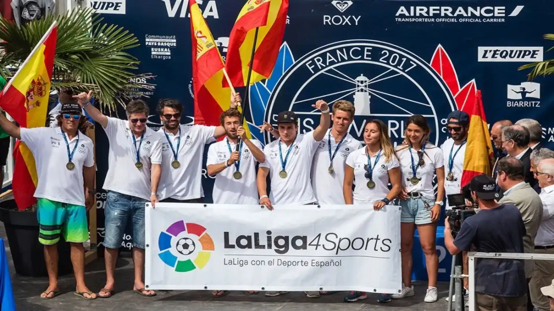 The Bronze Surf Red at the Biarritz World Cup