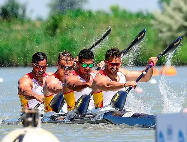 El K4 español formado por Carlos Garrote , Cristian Toro, Marcus Cooper y Rodrigo Germade tras finalizar segundos en la nueva distancia olímpica de los 500m, sólo superados por la embarcación campeona olímpica