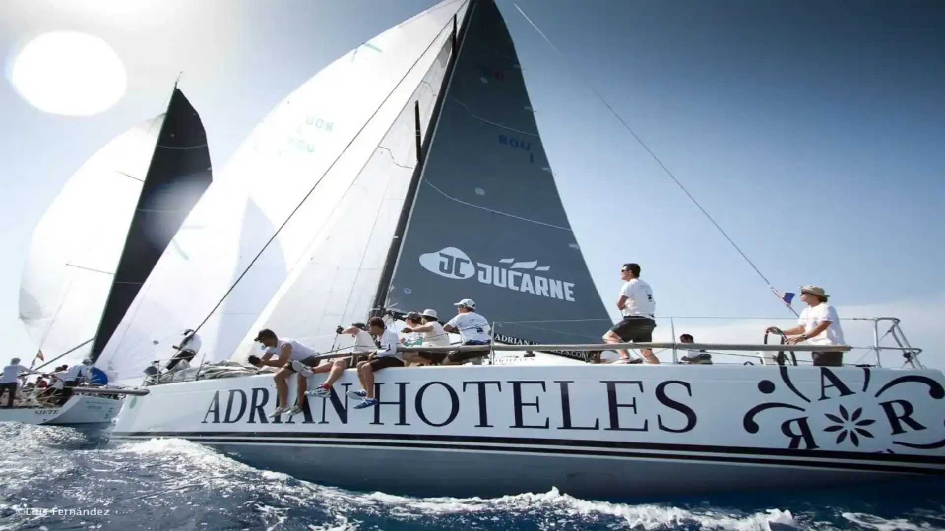 The Adrián Hotels premiere in the Count of Godó Trophy with a winning ship