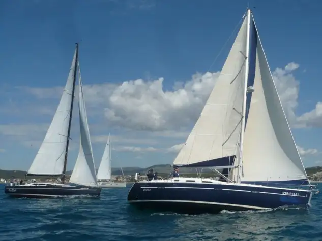 20 barcos comienzan la travesía el viernes
