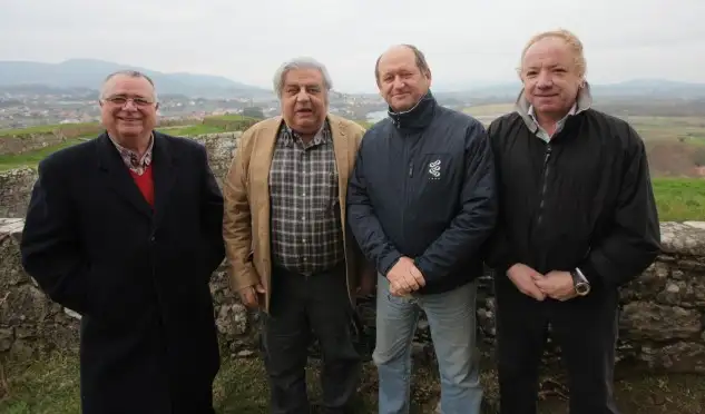 Joao Allen, Manuel Pedro Seoane,Luc Michon y Francisco Souto tras el acuerdo en Valença do Minho de celebrar en Vigo el Europeo (Foto Pedro Seoane)