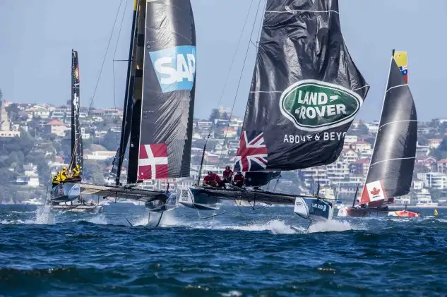 La espectacular Extreme Sailing Series competirá en Barcelona. Foto: Jesús Renedo