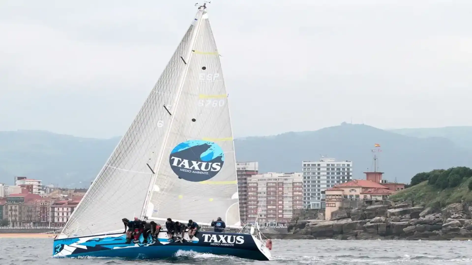 Taxus Medio Ambiente is imposed in the Regata Isastur- University of Oviedo