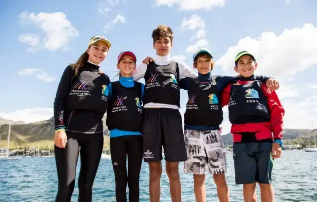 El combinado balear consiguió hoy el campeonato de España de Optimist por comunidades al imponerse a Andalucía en la regata final