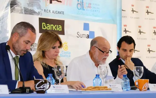 La regata alicantina, que se disputará entre los días 6 al 9 de julio y que contará con 50 barcos, se ha presentado hoy en el Real Club de Regatas de Alicante (Foto Pep Portas)