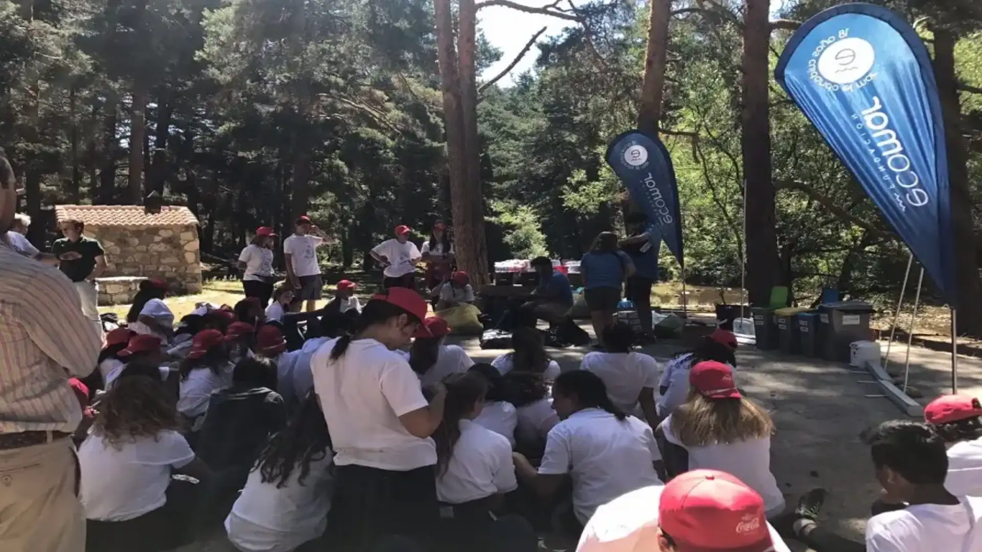 The Ecomar and Coca-Cola Foundation cleaned the Tormes in the PN Sierra de Gredos
