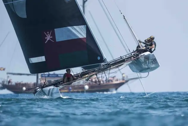 Oman Air en aguas barcelonesas. Foto: Lloyd Images