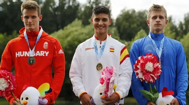 Manuel Fontán logra su segundo oro en la prueba de C1 200 después de dominar también en la prueba de C1 500m, y lidera de esta forma a la delegación española en la localidad húngara de Gyor