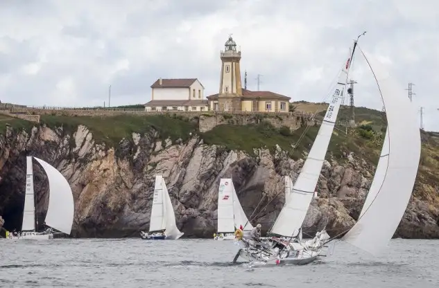 La Transgasconia, un referente mundial en la vela de alta competición, llegó a Avilés