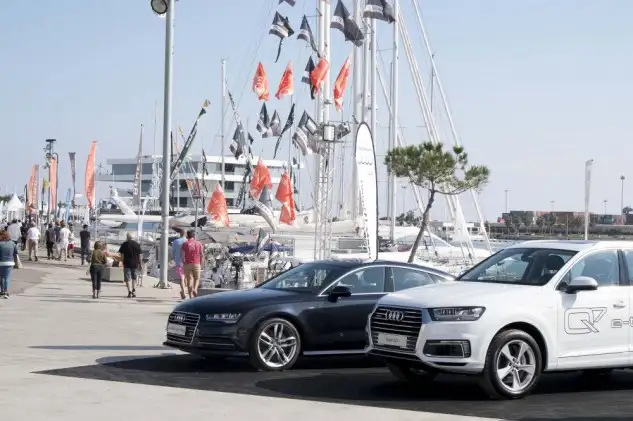 La marca de automóviles Audi Levante Wagen renueva su compromiso con el salón náutico valenciano. - Bauhaus organizará talleres para aficionados a la náutica en la antigua base del Alinghi.