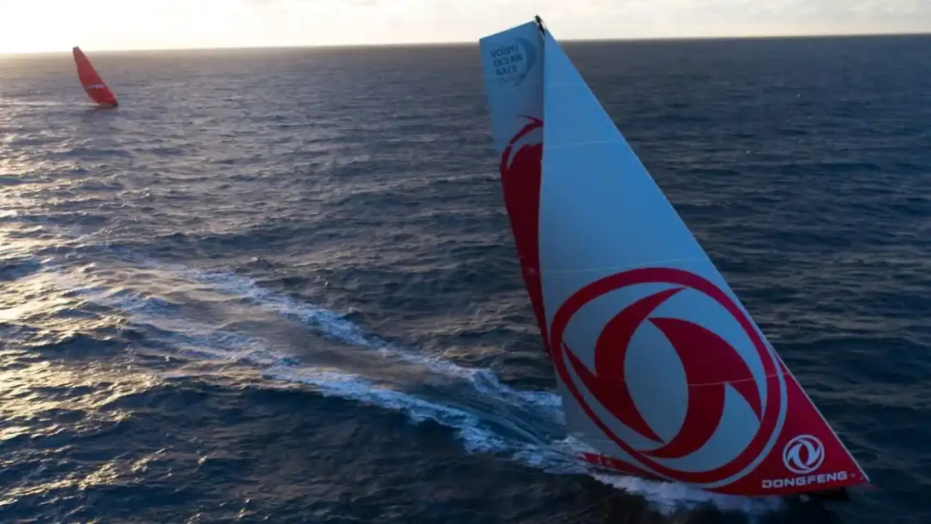 The Dongfeng wins for less than a minute to the Mapfre at the Rolex Fastnet Race