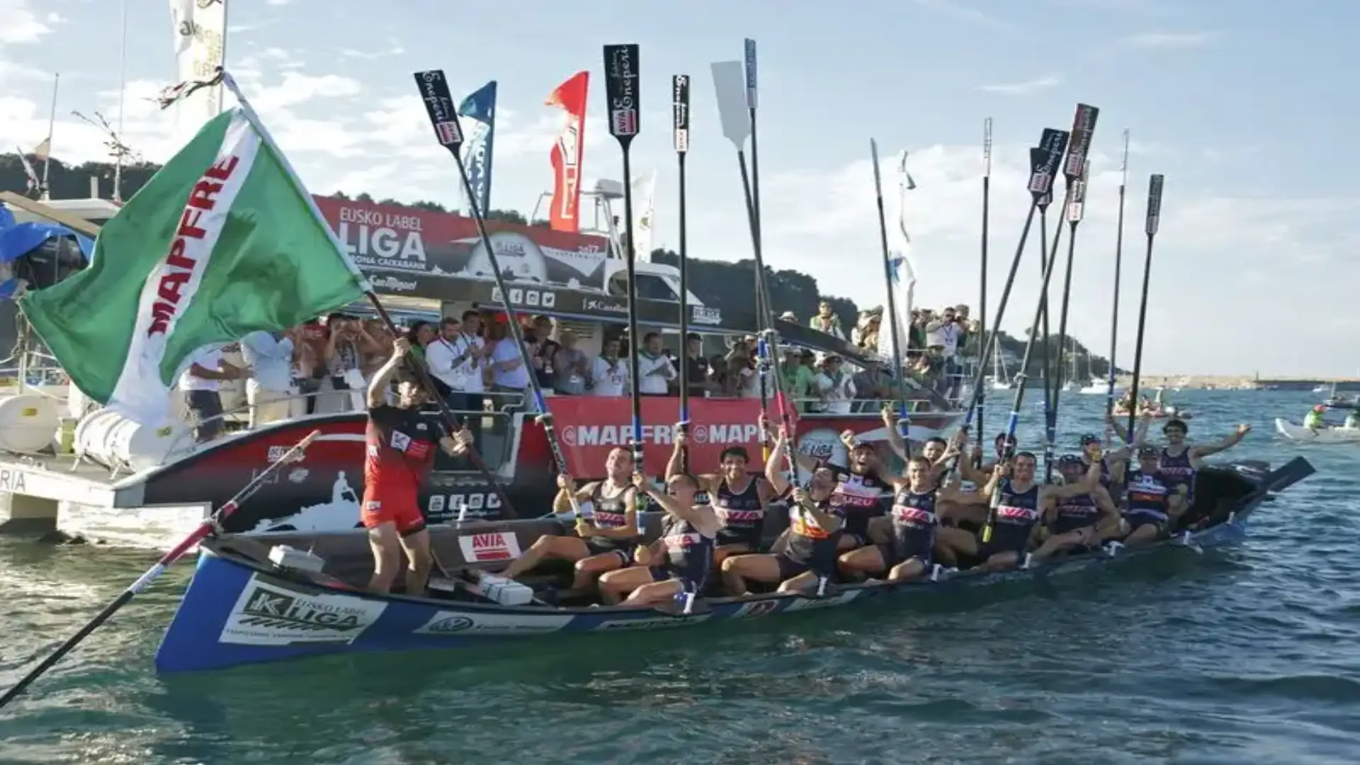 "Urdaibai Avia" confirms in Hondarribia its excellent shape status