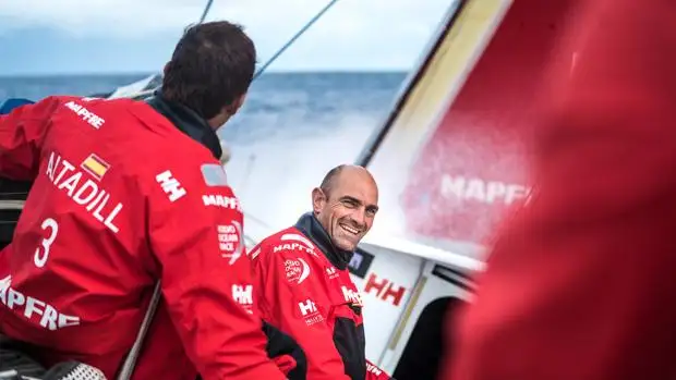 El Mapfre llegaba a Saint Malo a las 8:29 horas con una ventaja de unas siete millas sobre el holandés Team Brunel