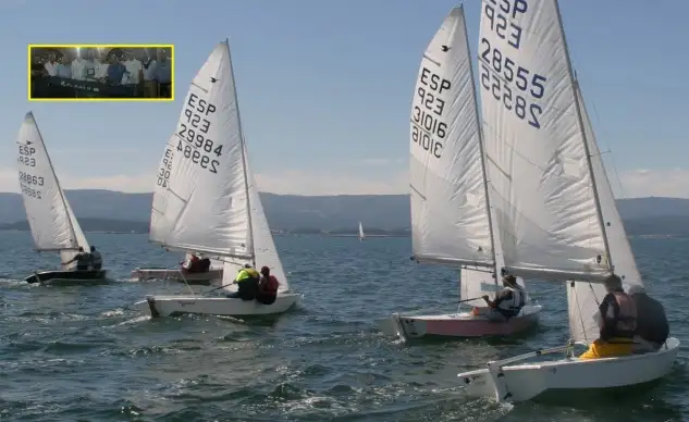 Por la noche, en el transcurso de la cena, se entregaron las placas a los ganadores y un recuerdo a los participantes y dirigentes de las pruebas. Un acto que contó con la presencia de Adrián Dupuy, presidente del RCN de Madrid, club representado en la cita gallega con tres embarcaciones. Como colofón Ozores y Bermúdez recibieron el juego de velas de Pires de Lima que se otorgaban a los ganadores. Todos quedaron comprometidos a participar el próximo año ya sin problemas de un Mundial próximo, que resto participación por compromiso de embarcaciones en el mismo.