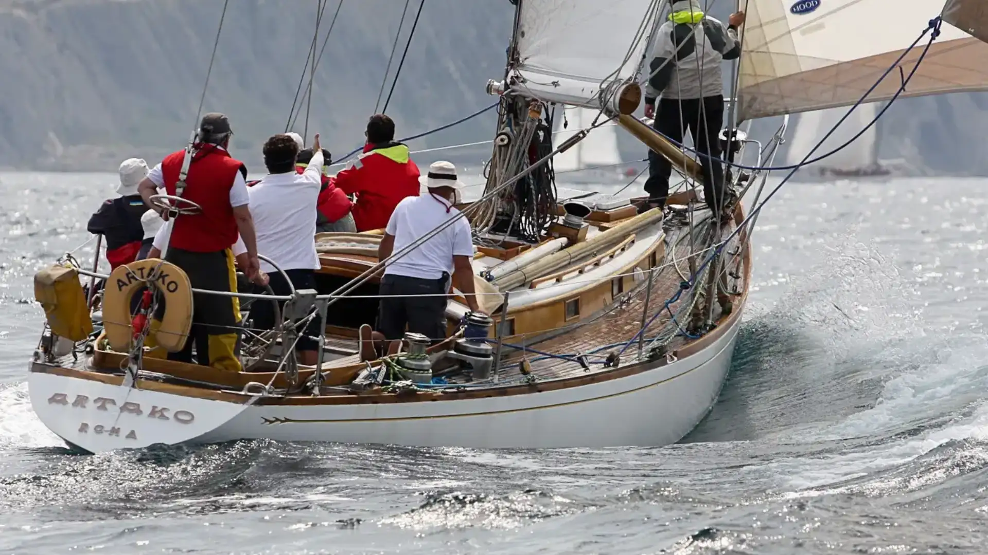 The Gitana Cup of Classic Boats in Getxo ends with the victory of "Artako"
