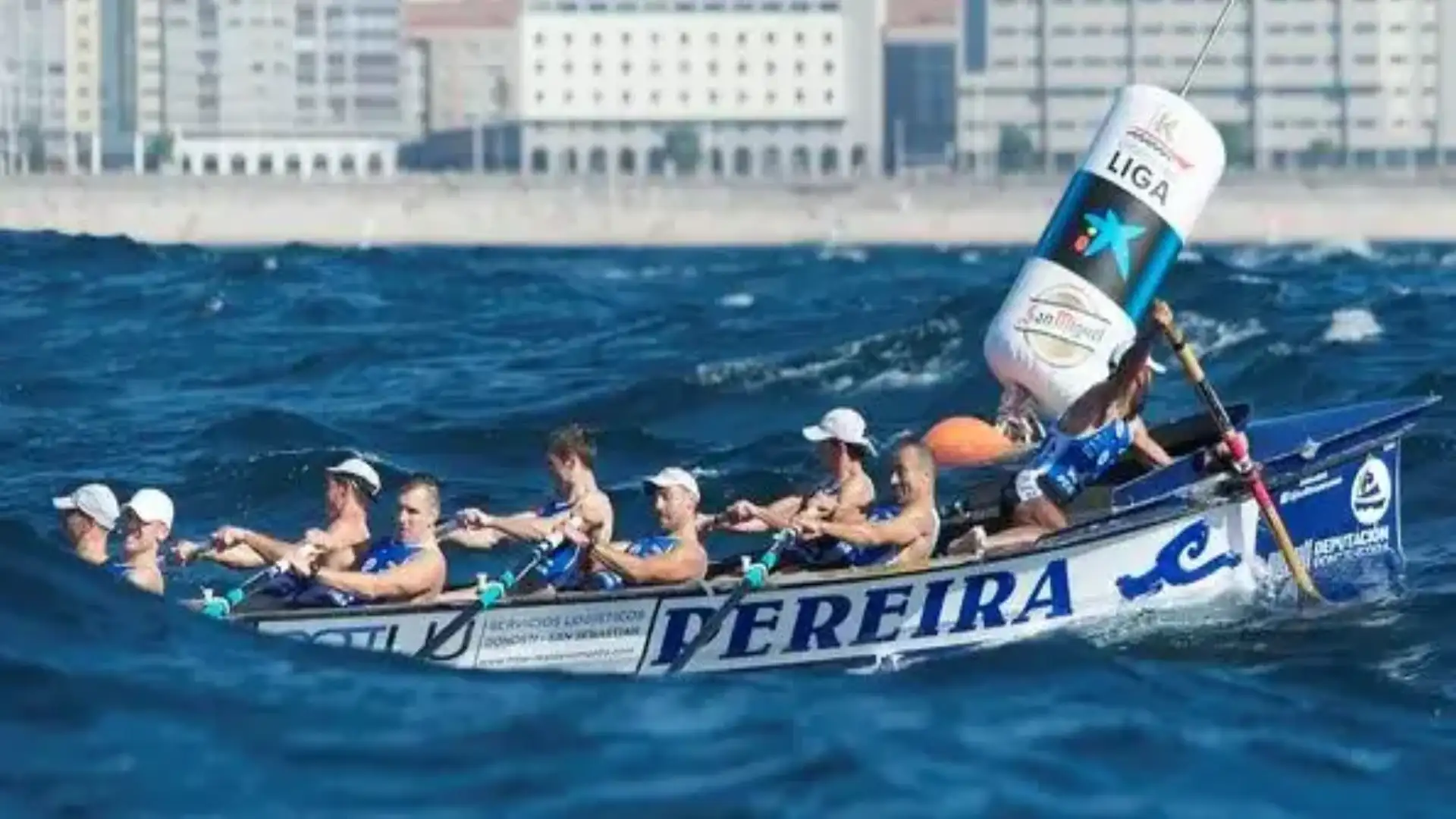 Hondarribia wins in the Ria of Vigo the Flag of Moaña- Fandicosta