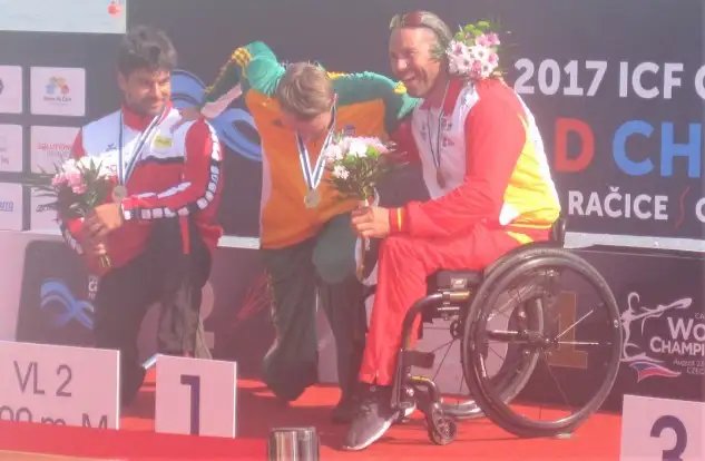 En Paracanoe la selección española ha conseguido la primera medalla al lograr el bronce el andaluz Javier Reja en VL2... en la final B de KL3 el extremeño Juan Valle ha sido el ganador y el gallego Adrián Mosquera noveno