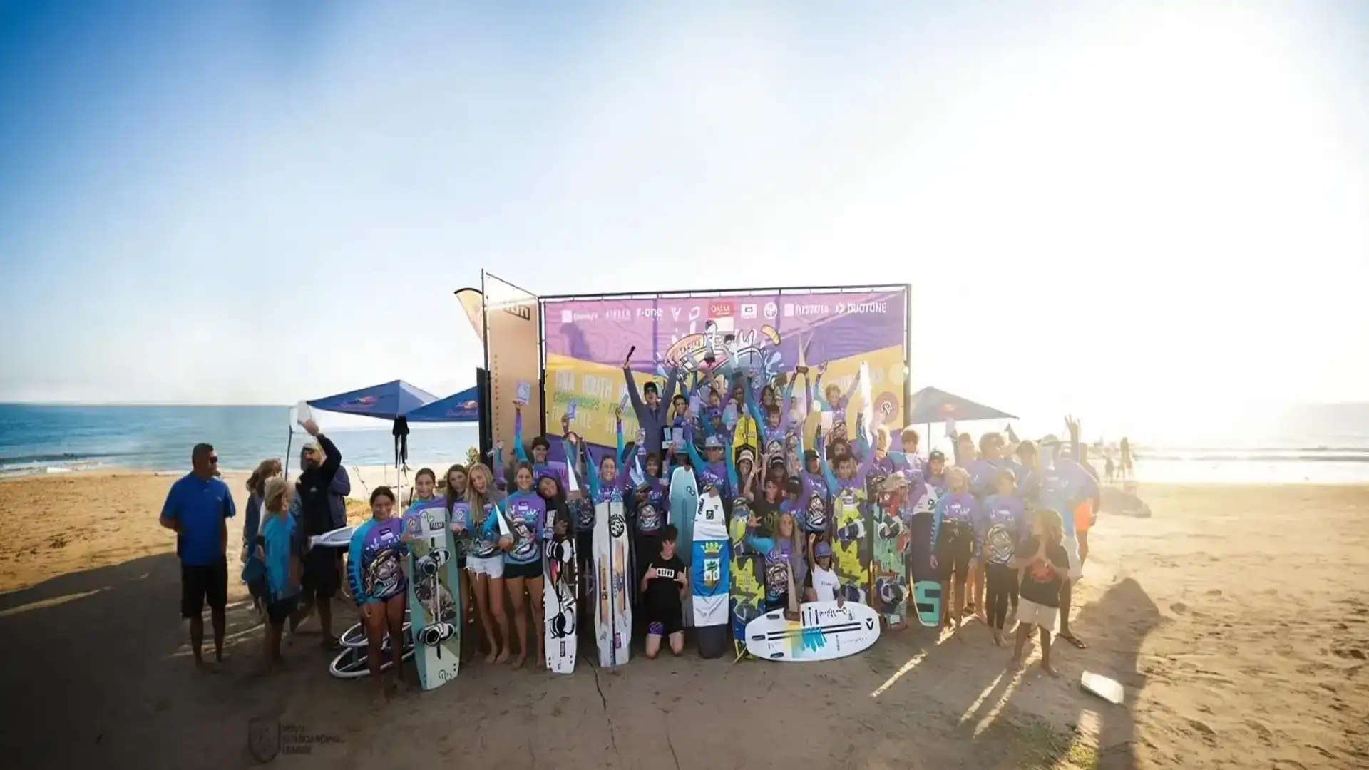 De regatas de Tarifa et avec la classe Smeralda 888 à Barcelone