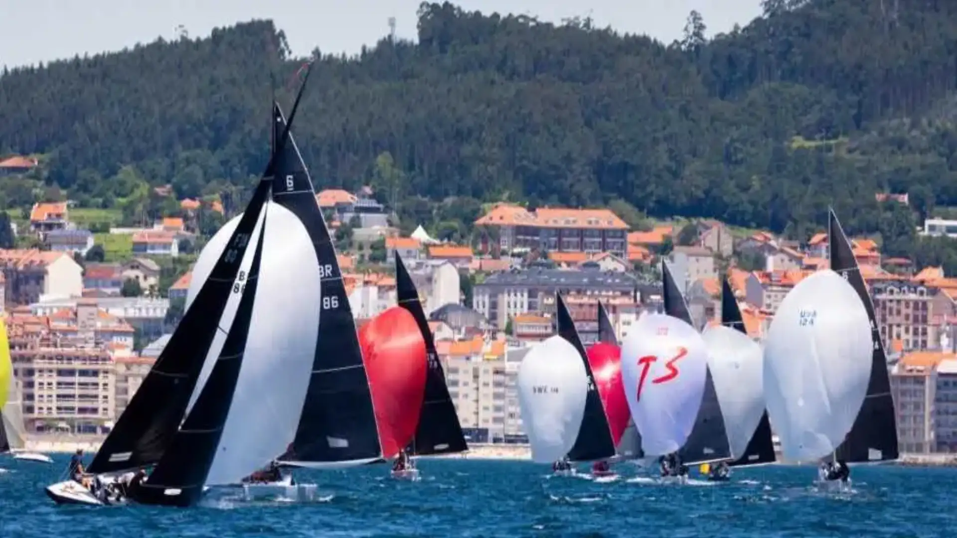 De regatas con El Corte Inglés por Sanxenxo, Barcelone, Valence, La Línea