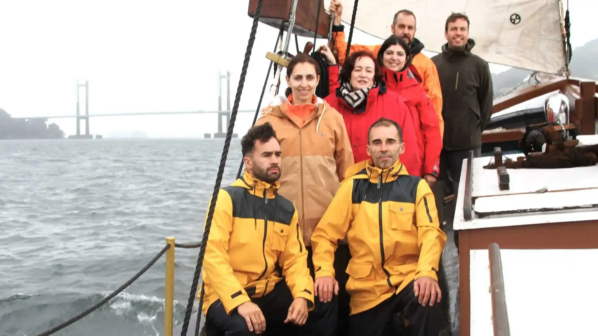 La flotte de la Paix menant au voyage nautique Vanguard