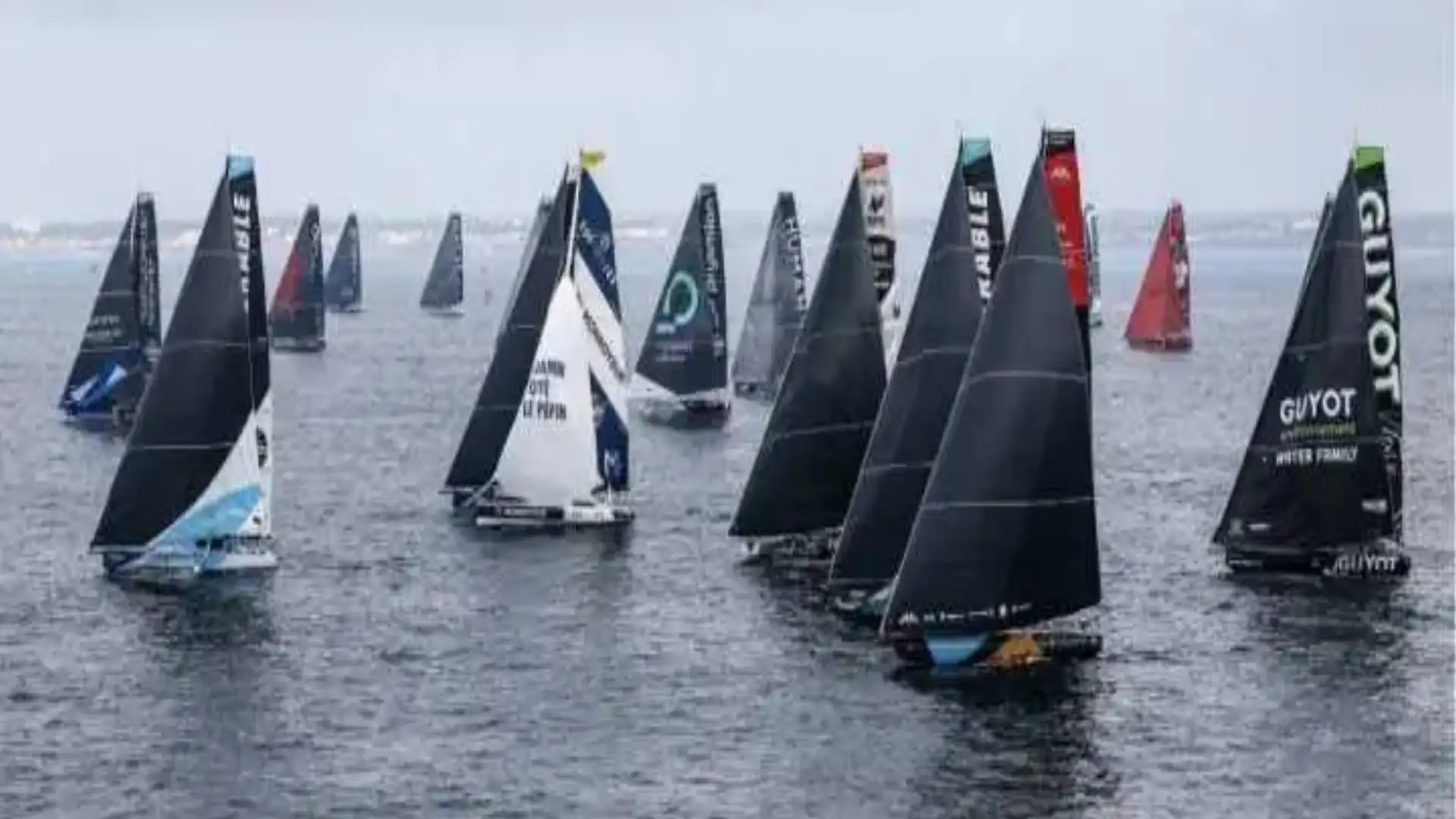 Départ de la Vendée, Maxicat Victoria commence la Route, Interclubs du détroit