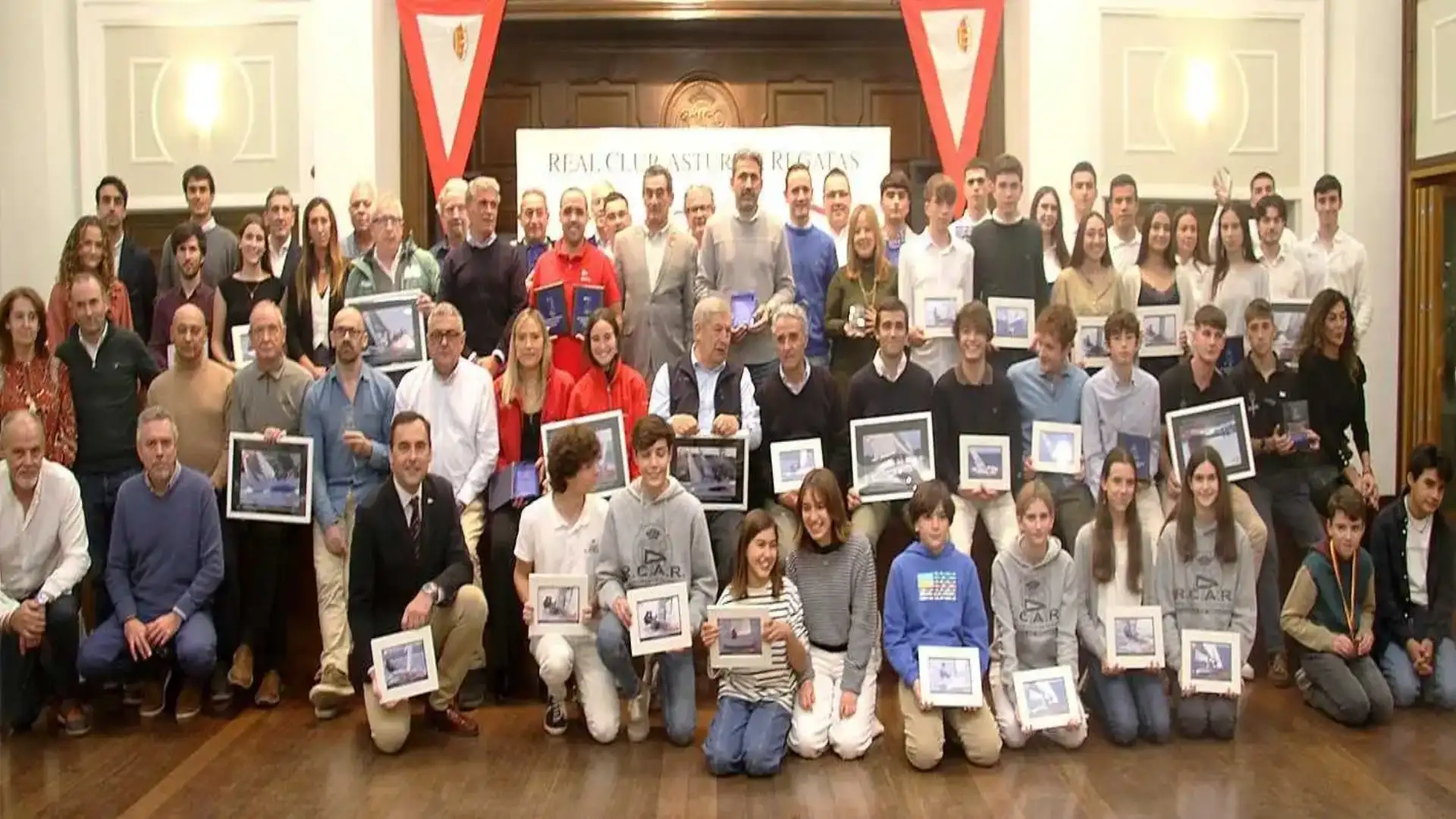 Dans le Gala annuel de Gijón, dans la Cíes- Rande League, dans la semaine d'Alicante et avec Nia au Brésil