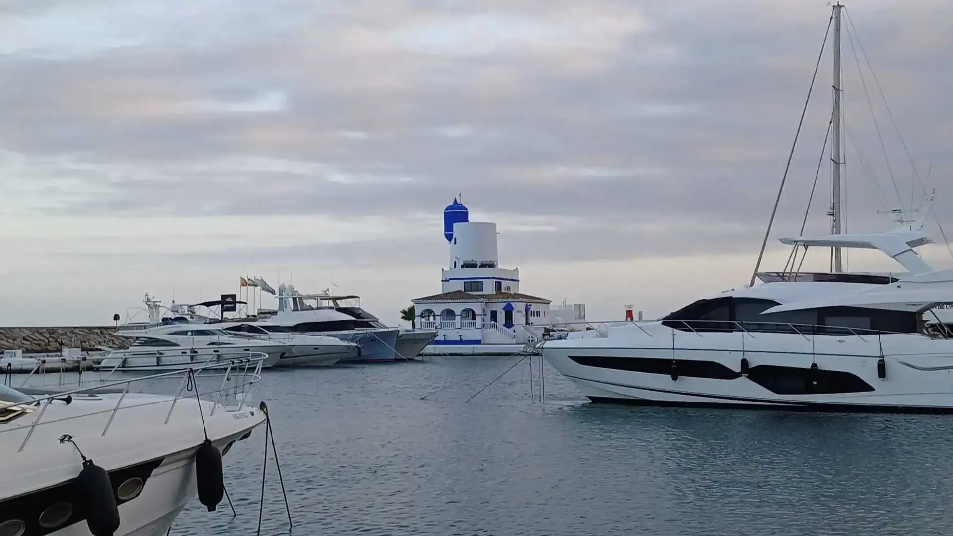 Repsol soutient la Puerto de La Duquesa lors d'une journée de formation d'urgence