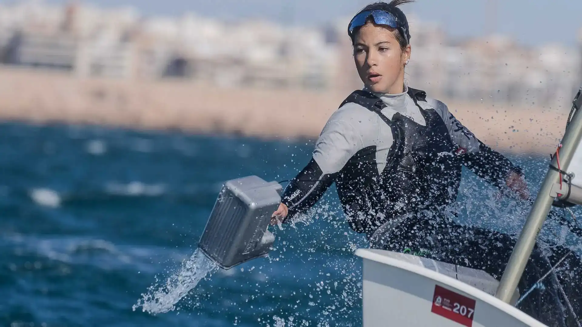 Départ spectaculaire à Torrevieja, Puerto Sherry modernise votre école