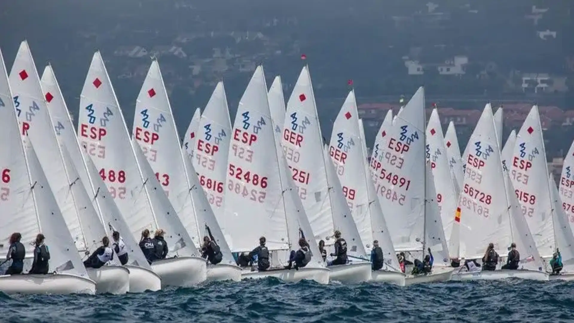 Mallorca manda en El Balís y Santander en los Nacionales de 420 y Optimist