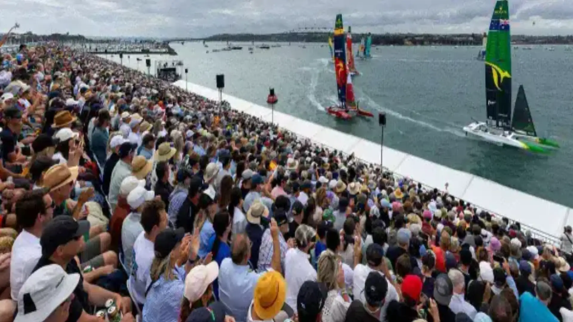 L'Espagne SailGP à Sidney, Circuito J80 Alcaidesa Marina, distinction au Nautico de Valence