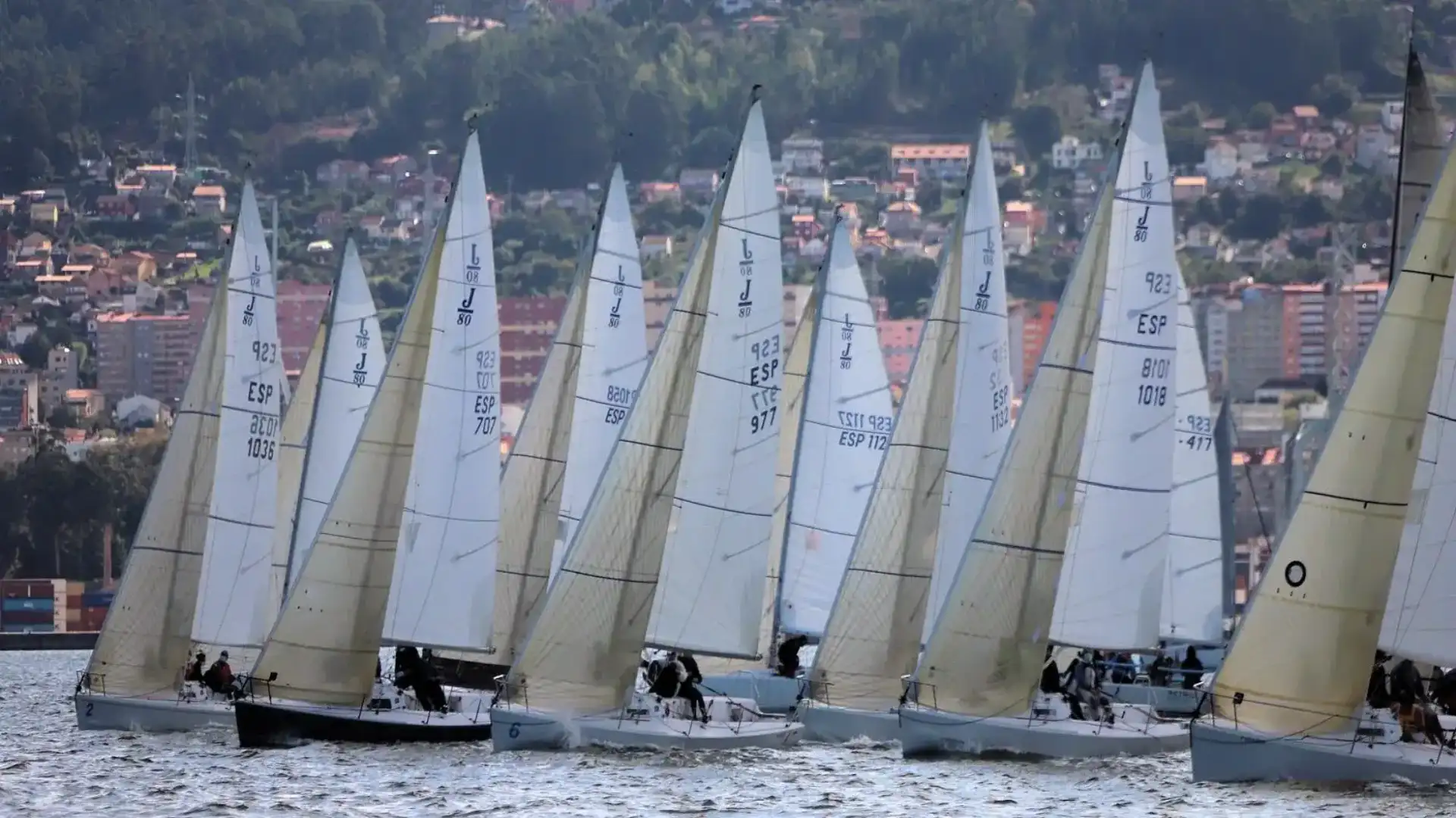 O Campeonato Ibérico de J80 em Bouzas ou a prévia da Semana Abanca 2025
