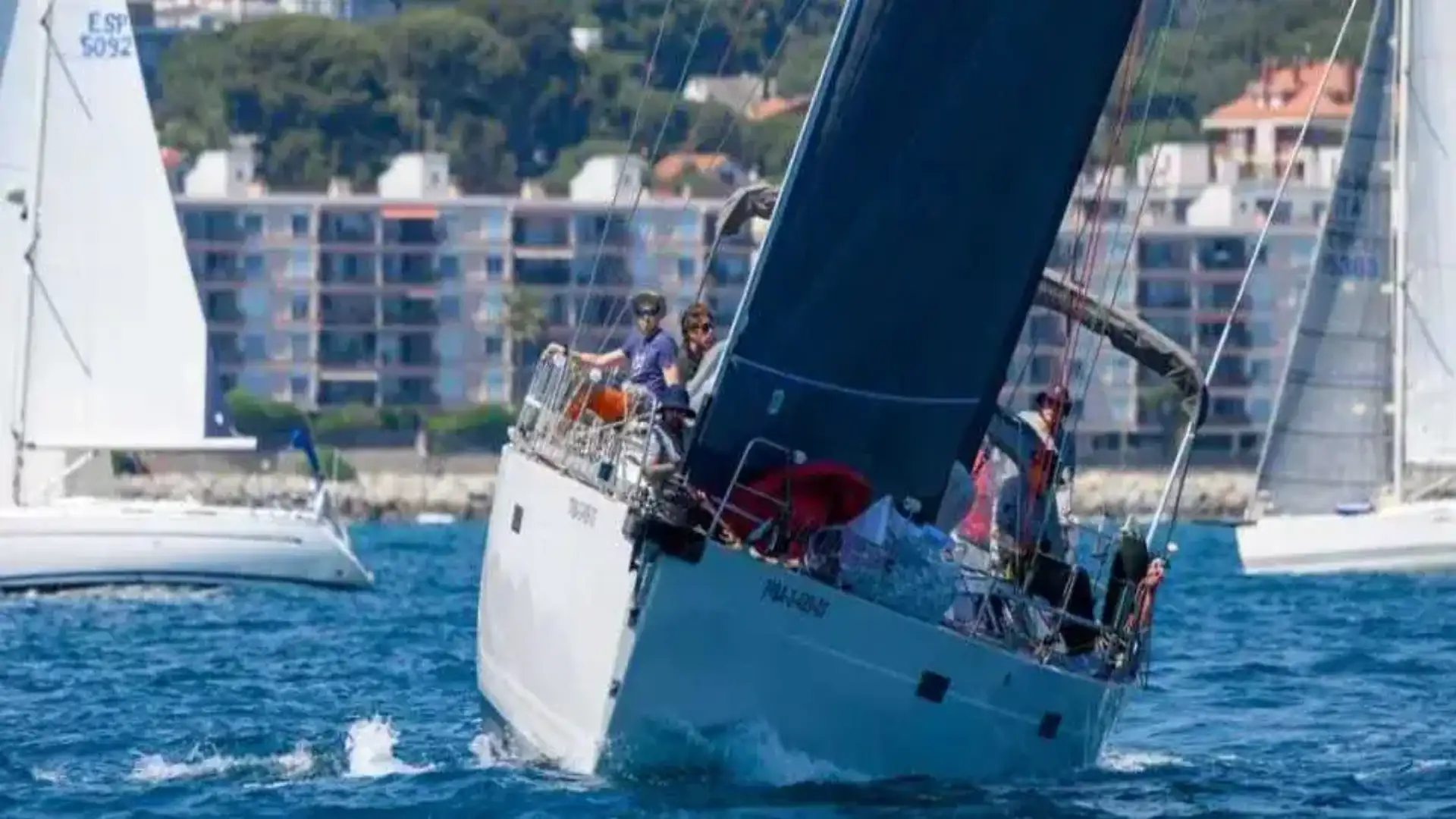 Ausmar Regatas Circuit: Rei Regata à Jaume cède la place à la fermeture à Badalona