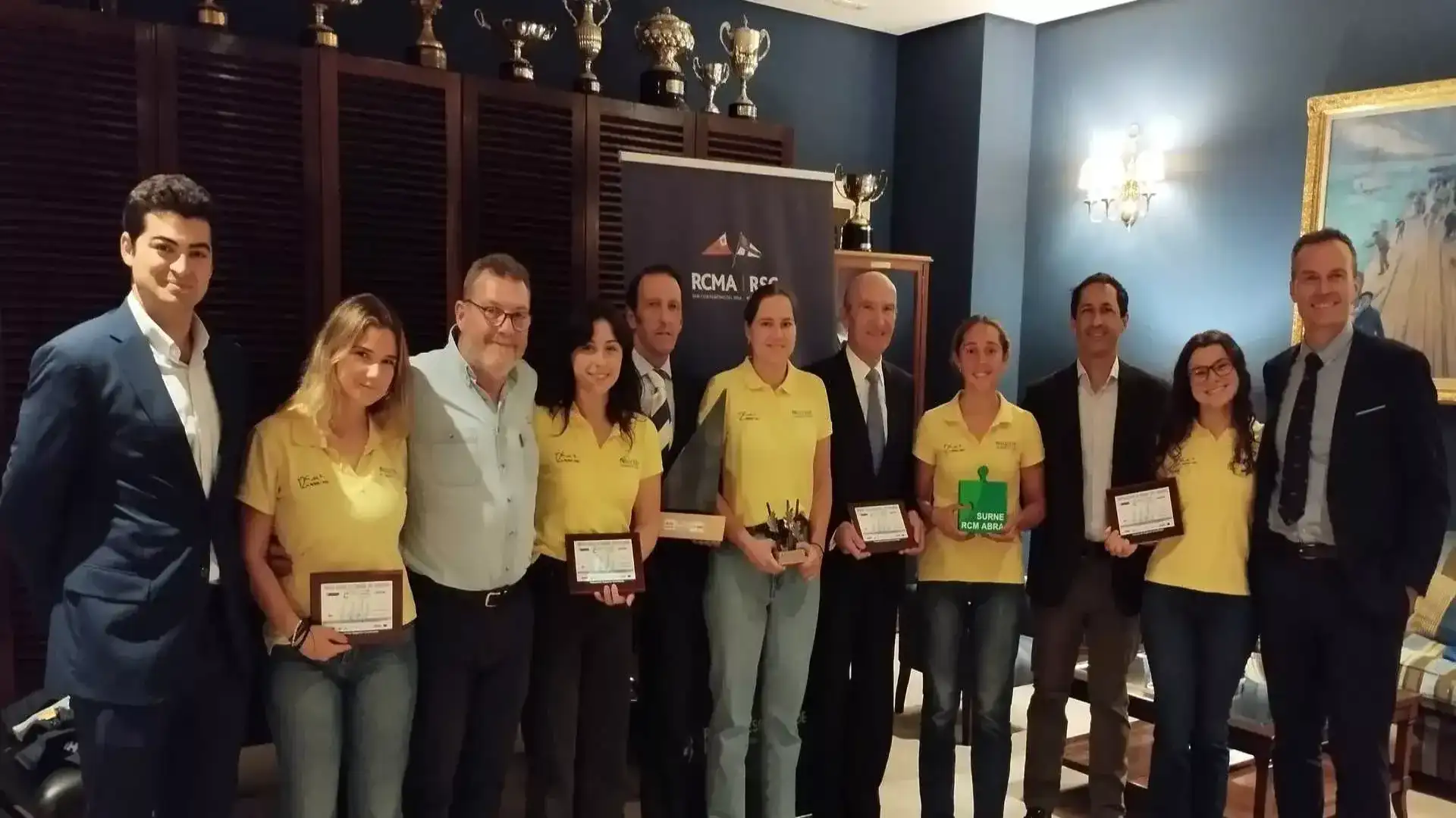 Rencontre à l'Abra entre Surne et l'équipe féminine des Maritimes