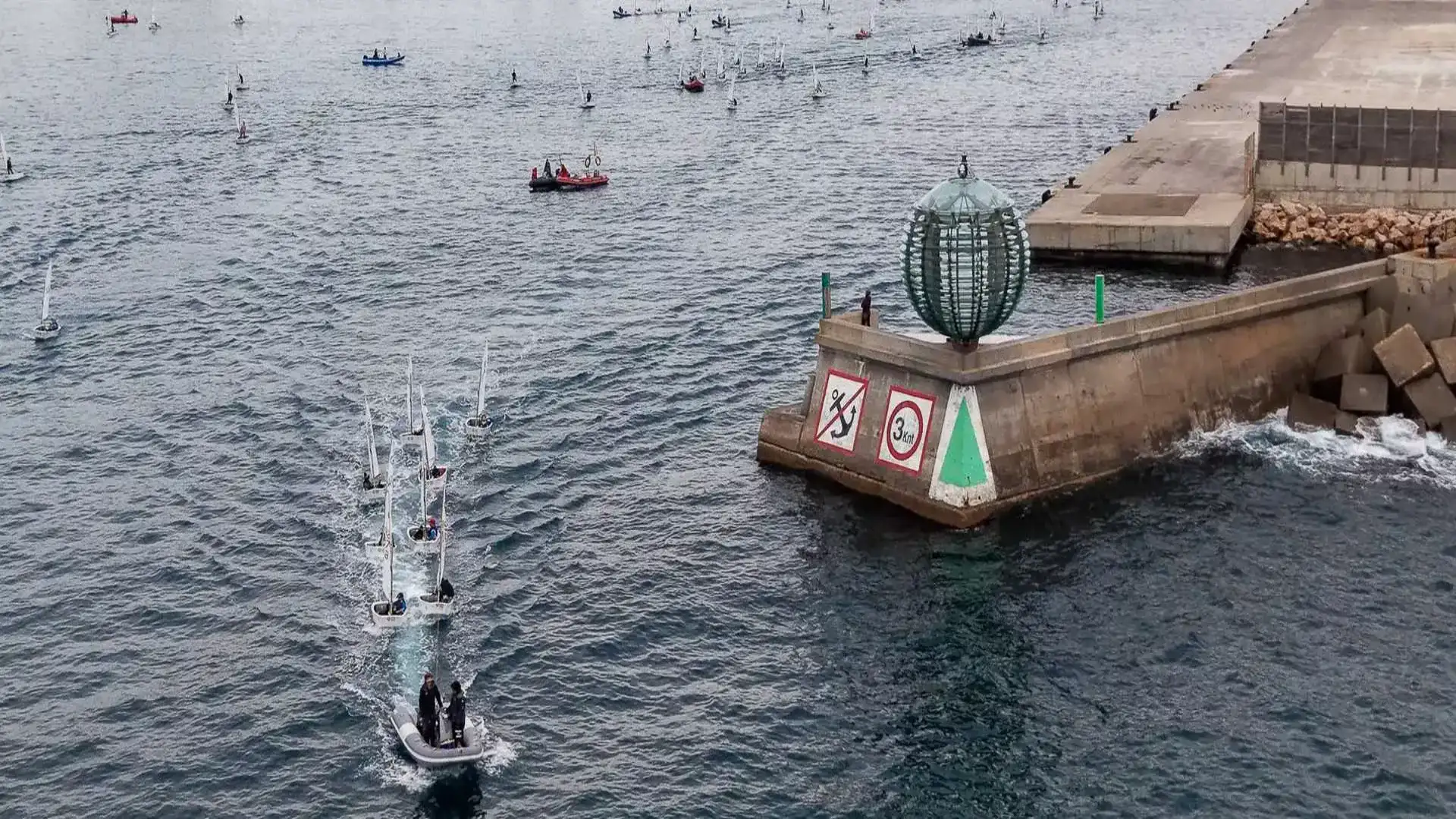 Palamós Inter. Optimist Trophy-20 Nationen Cup: Tag in weiß und gehen zwei