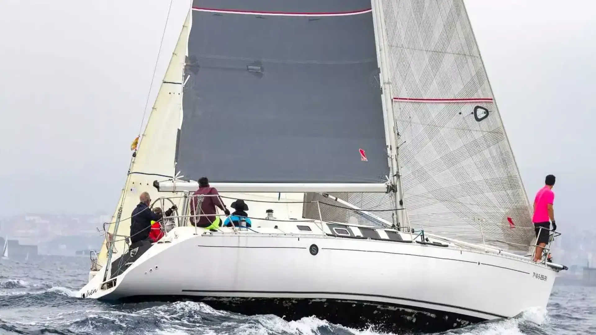 Le deuxième programme de Trophée Social à voile lourde trois jours dans l'Abra de Vizcaya