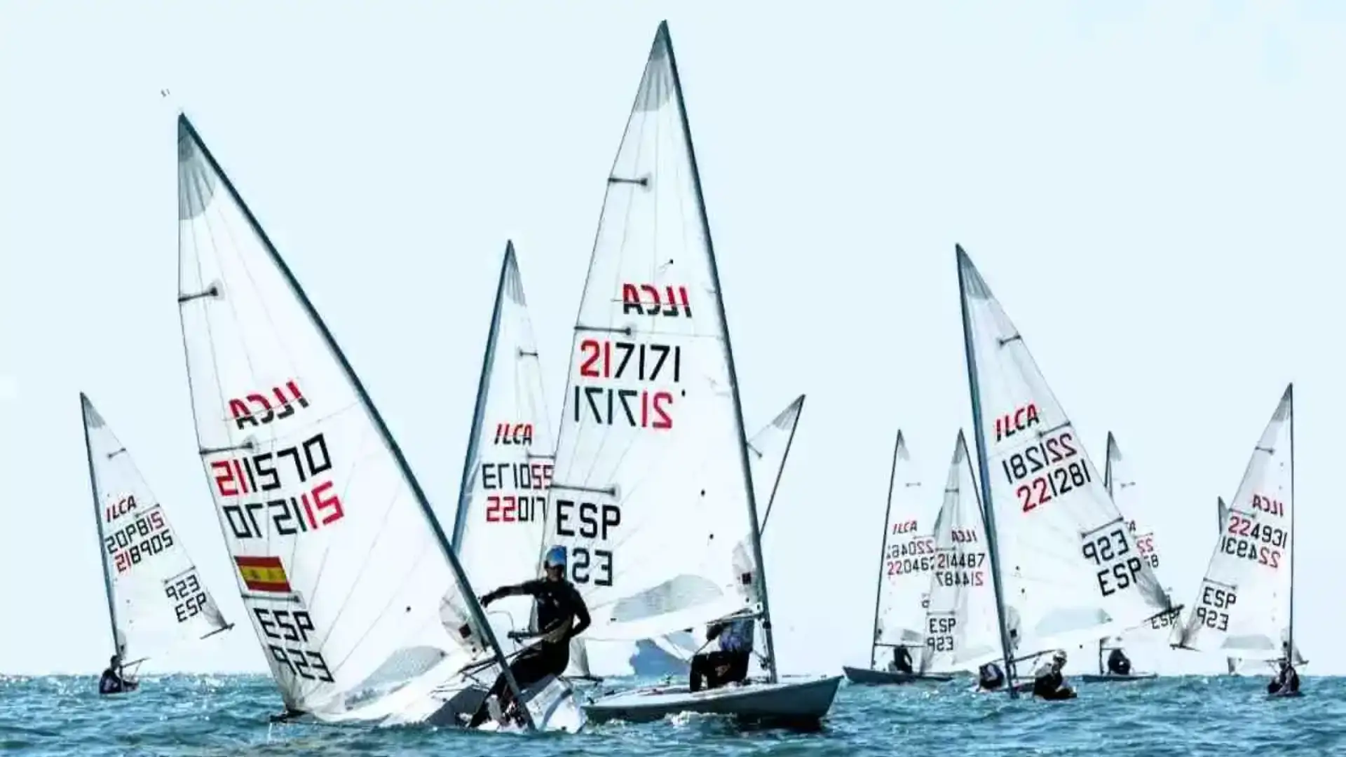 Arranca en la bahía gaditana la Semana Olímpica Andaluza… sin viento