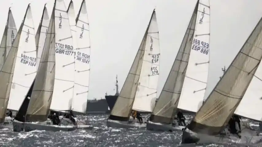 Circuíto Alcaidesa J80 da Linha igualdade no Estreito