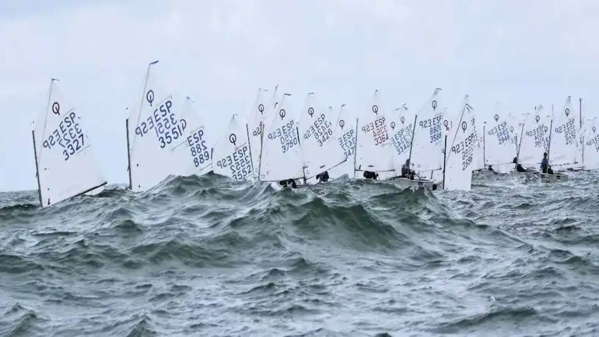 National of Optimist das Wetter kommt in Getxo zur Party