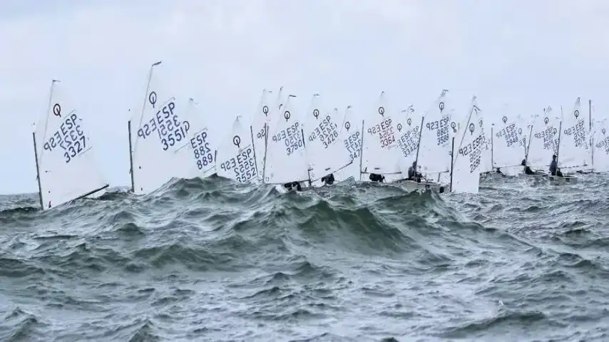 Nacional Optimist o meteo se une em Getxo à festa